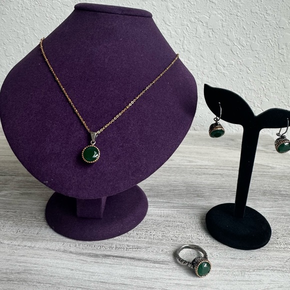 925 Sterling Silver  set of 3 vintage emerald earrings, ring & pendant - Picture 2 of 14